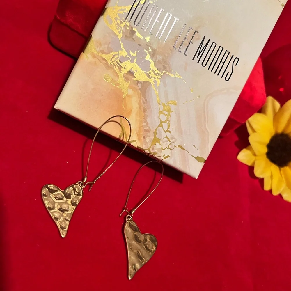 Robert Lee Morris - heart‎ earrings 2 3/4 in Gold bronze